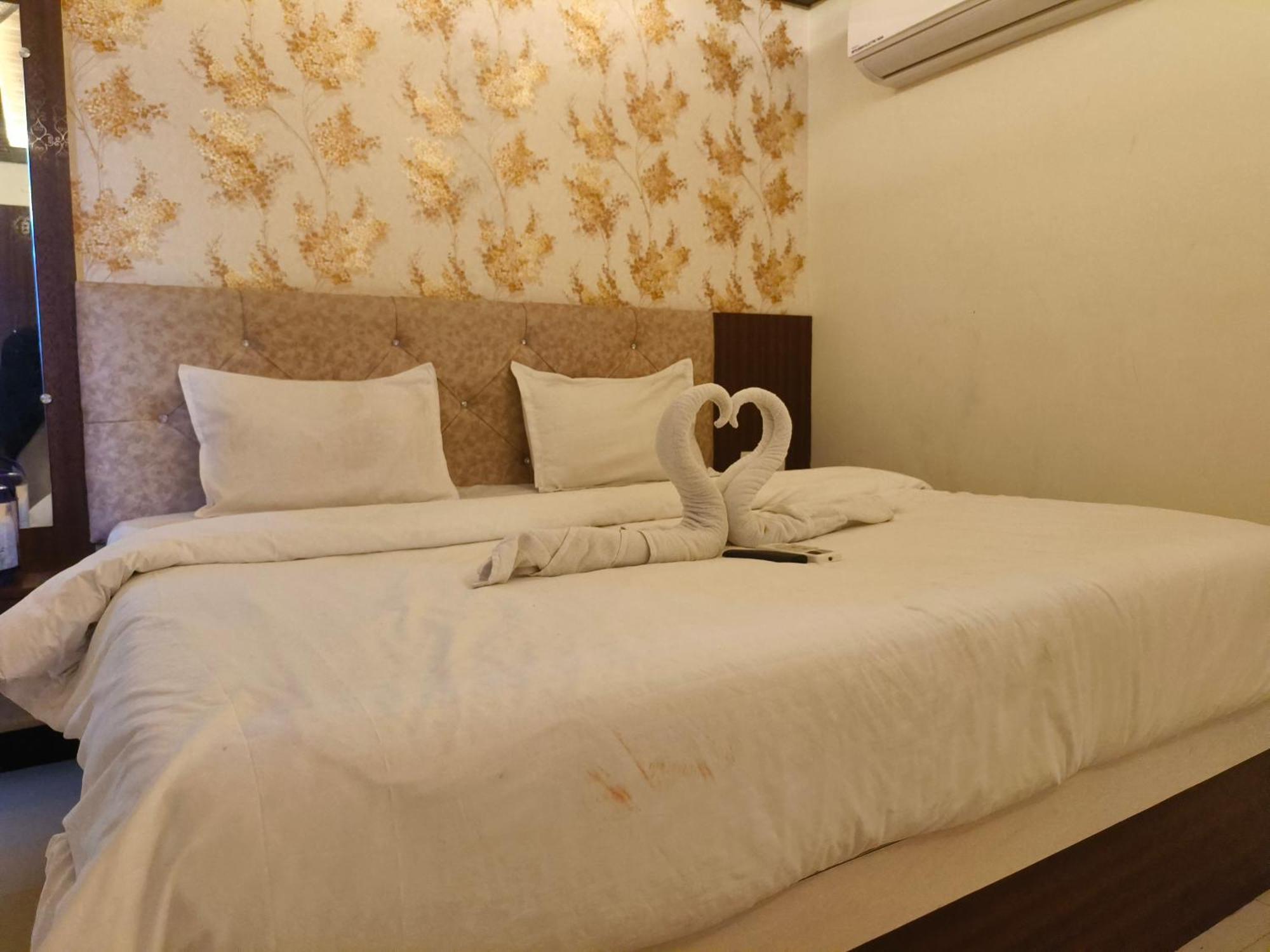 Hotel Jain Shree Ujjain Ngoại thất bức ảnh